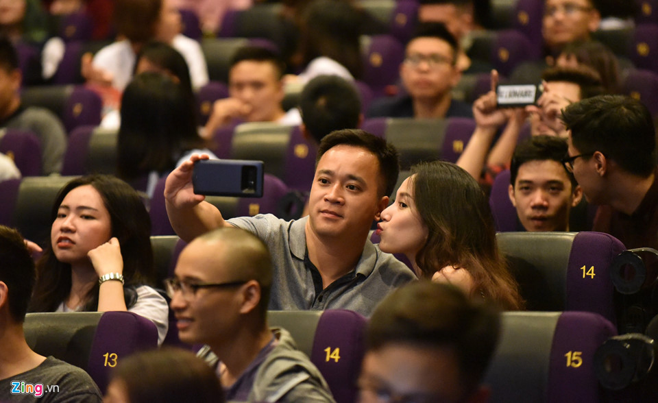 Fan thuê trọn phòng chiếu ‘Avengers: Infinity War’ giữa lúc sốt vé